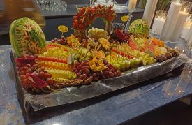 מגה בר - שולחן מתוקים ענק